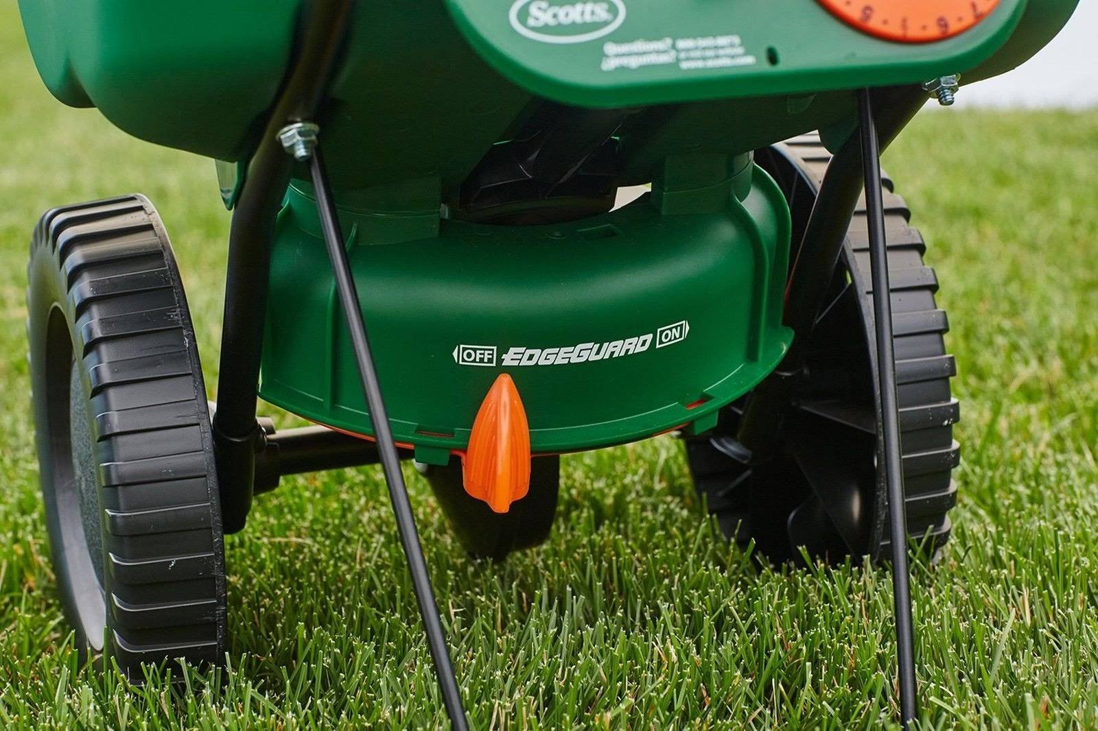 Grass Seed Spreader Mini Broadcast a7
