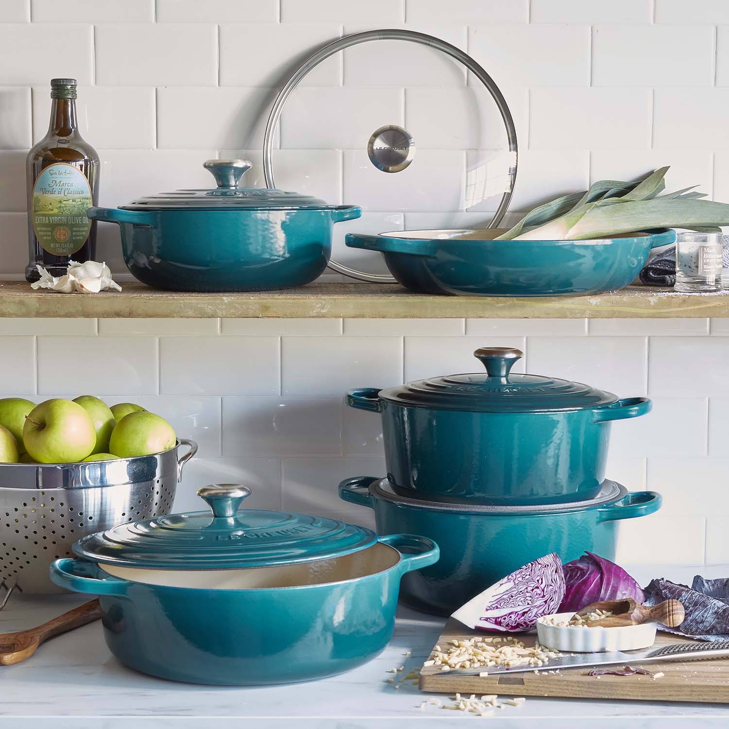 Cast Iron Oval Dutch Oven 5-Quart Deep Teal k7