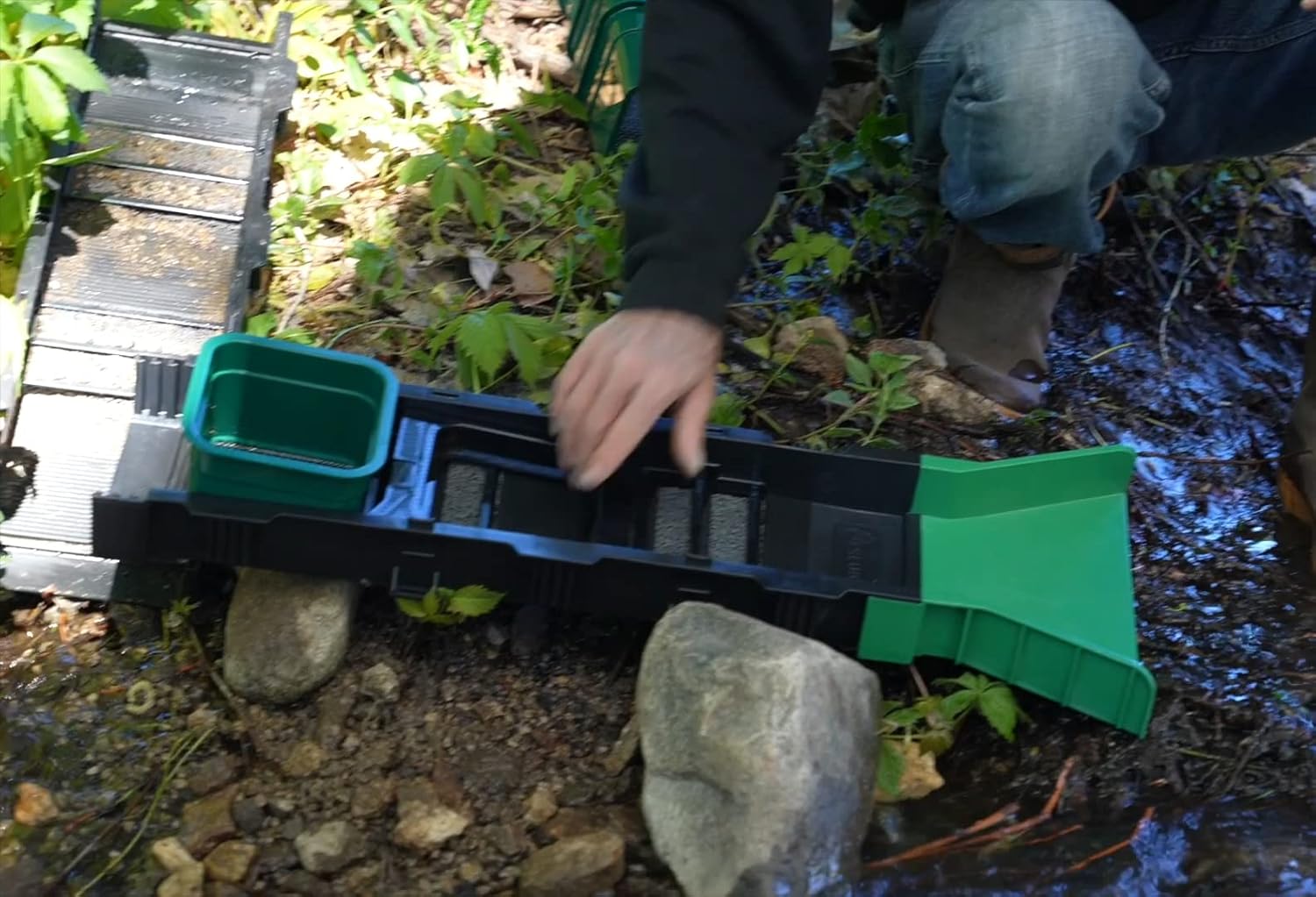 Gold Panning Kit with Classifier Sifting Pans k7