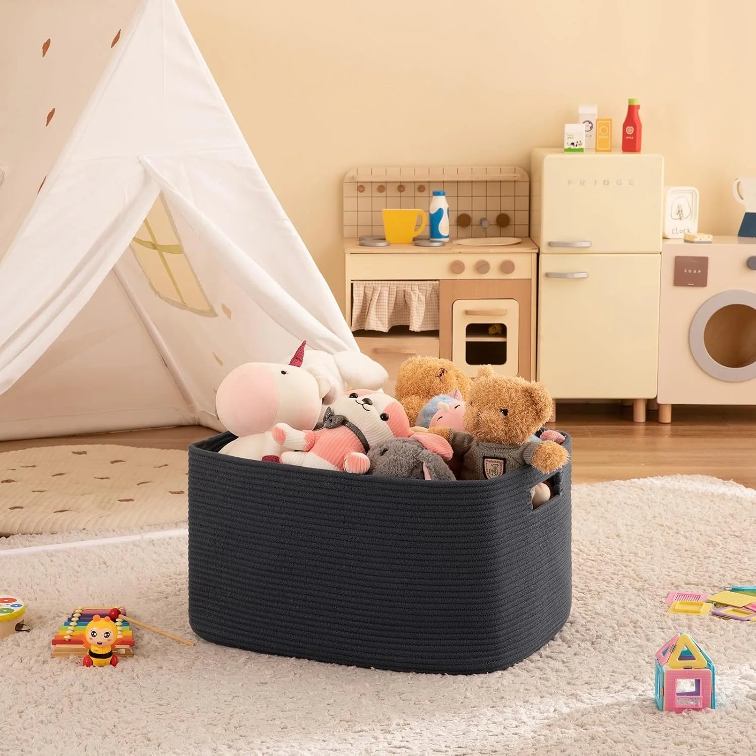 Woven Blanket Storage Basket with Handles 75L a7