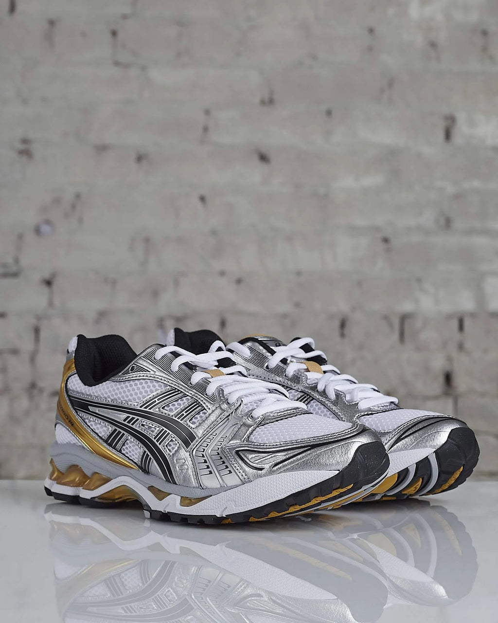 White Pure Gold Sneakers K7
