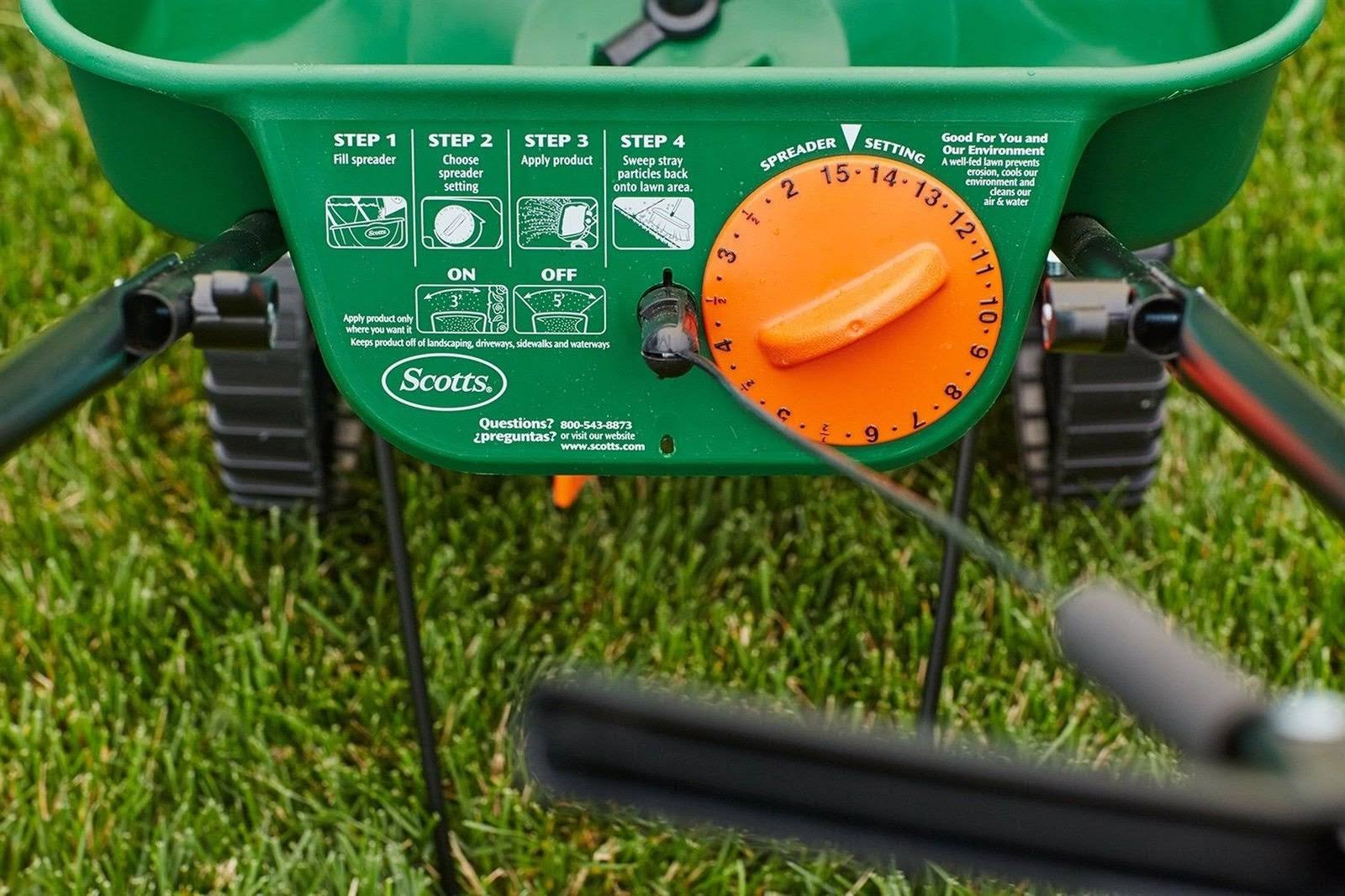 Grass Seed Spreader Mini Broadcast a7