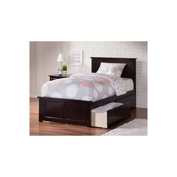 Full Bed with Foot Board and 2 Drawers k7