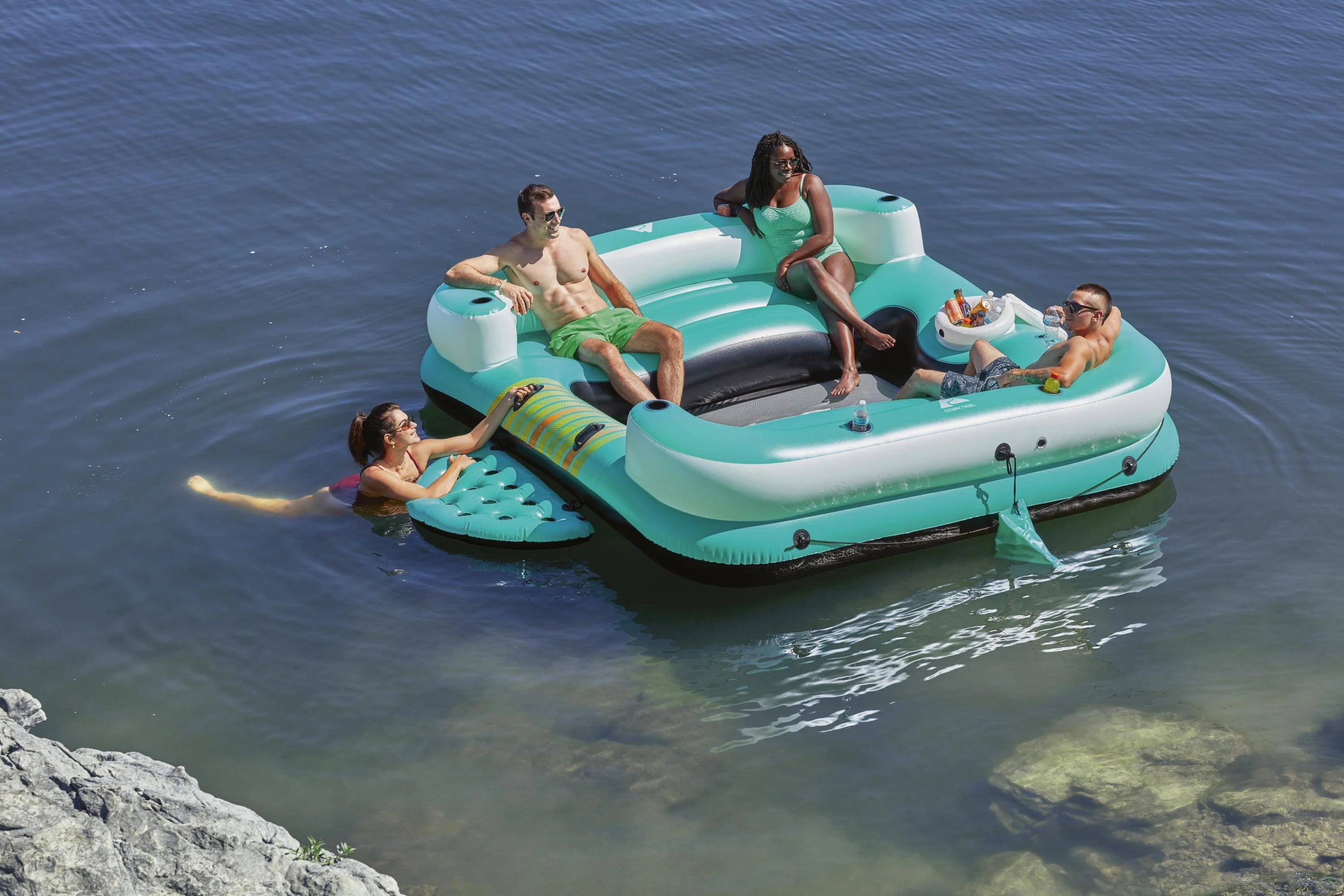 Inflatable Island 6-Person Recreational Float 10 ft a7