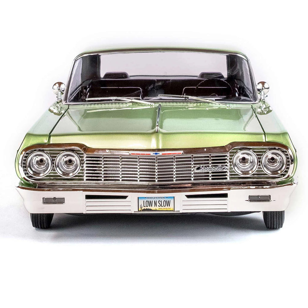 Chevrolet Impala 1/10 Lowrider RTR Green a7