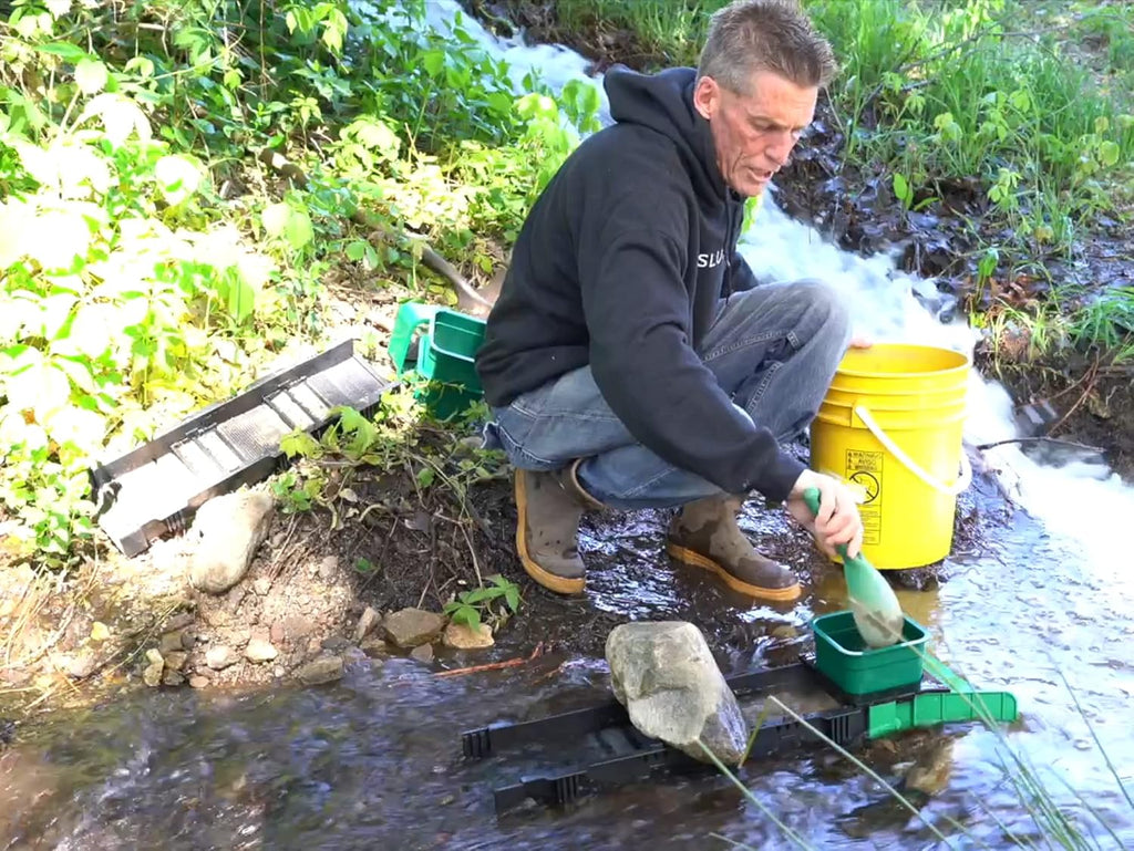 Gold Panning Kit with Classifier Sifting Pans k7