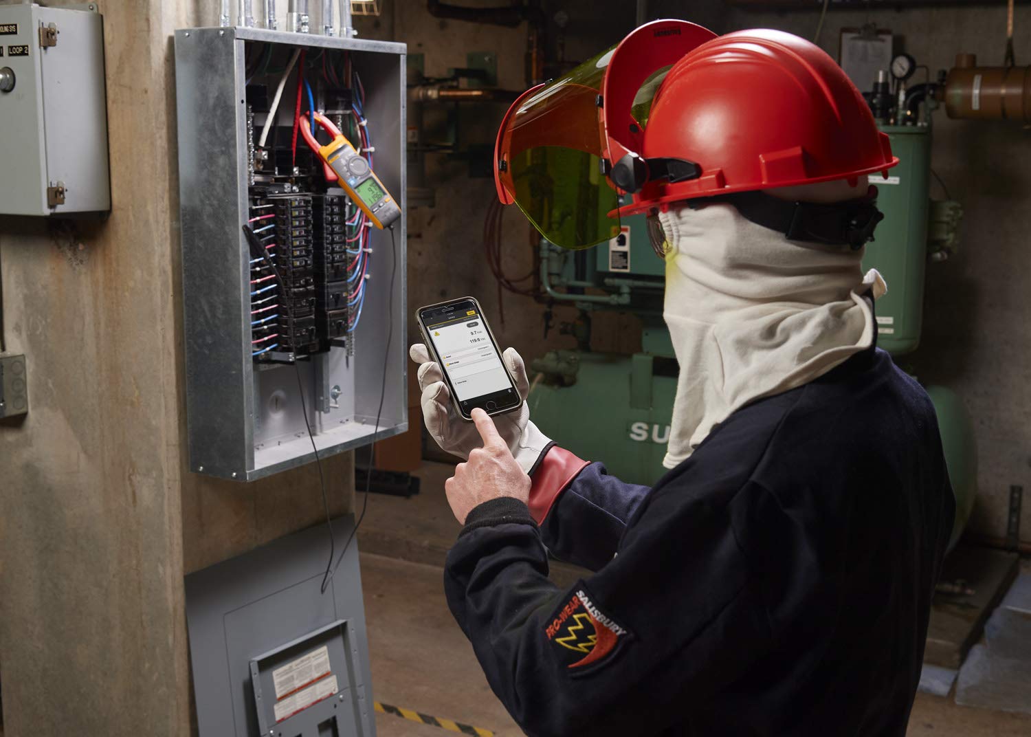 AC/DC TRMS Wireless Clamp Meter with PQ Indicator 7k