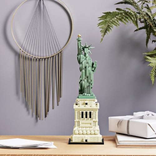 LEGO Architecture Statue of Liberty Building Set 21042 k7