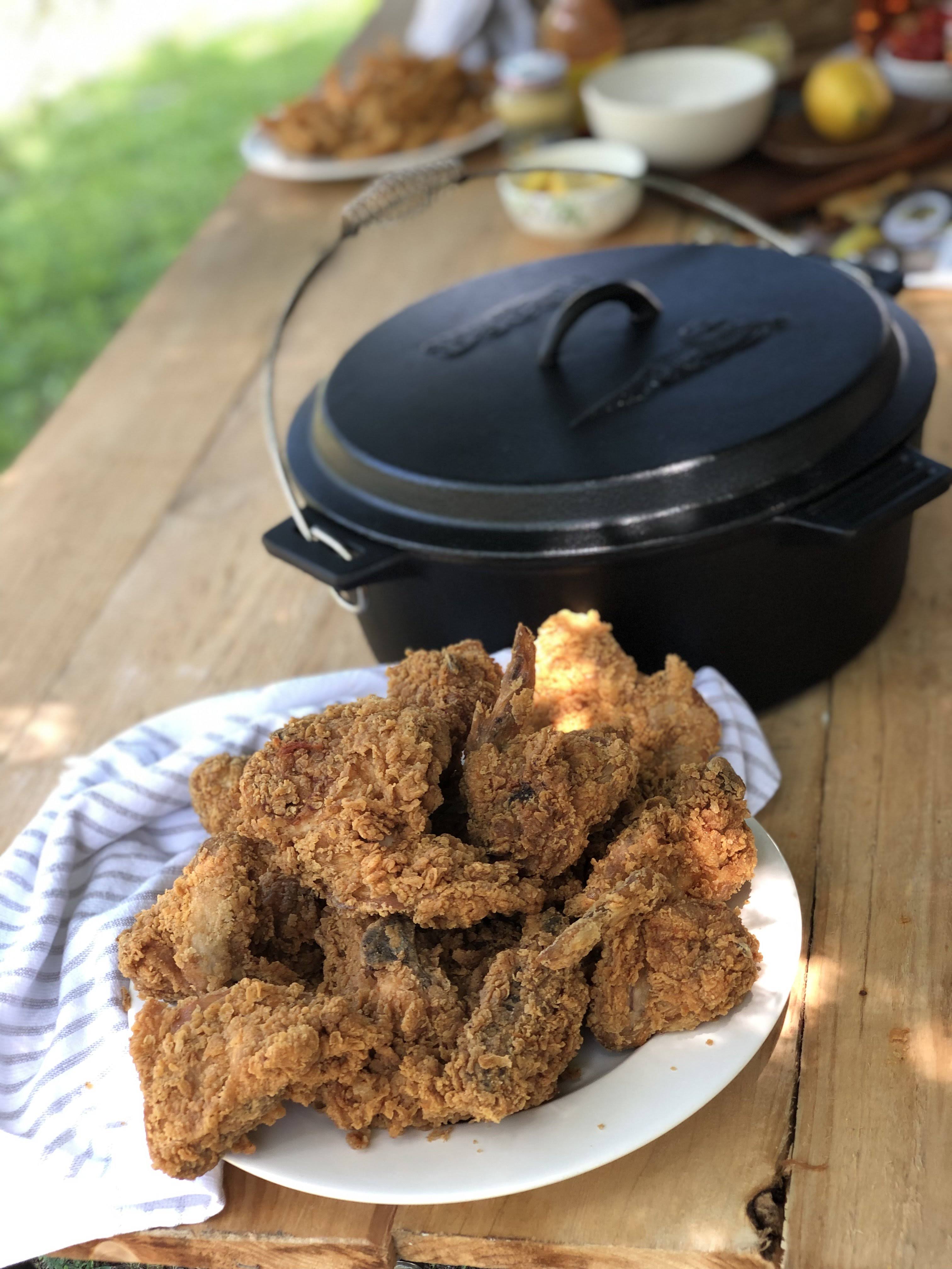 Cast Iron Chicken Fryer with Dutch Oven Lid, 10 Quart k7